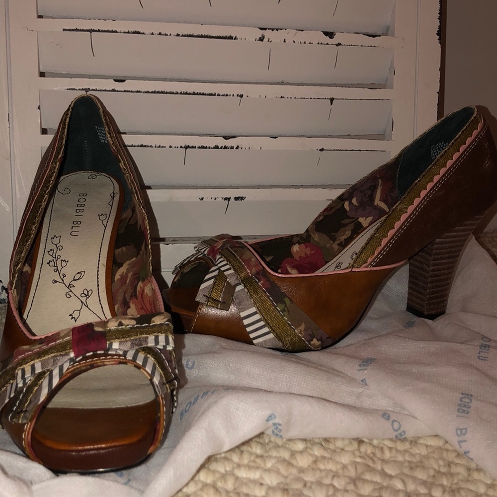 The most feminine shoes ever!